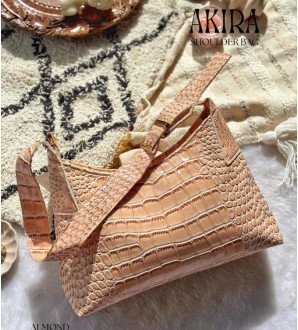 Akira Shoulder Bag Almond