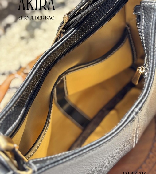 Akira Shoulder Bag Black