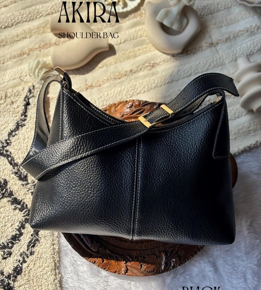 Akira Shoulder Bag Black