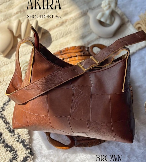 Akira Shoulder Bag Brown