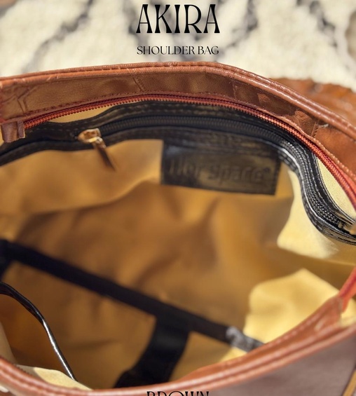 Akira Shoulder Bag Brown