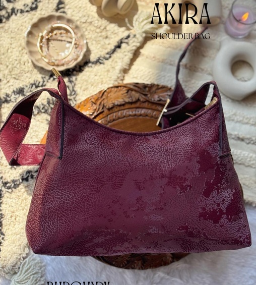 Akira Shoulder Bag Burgundy