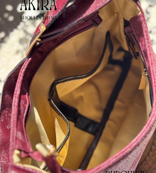Akira Shoulder Bag Burgundy