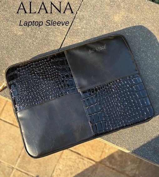 Alana Laptop Sleeve Croco Black