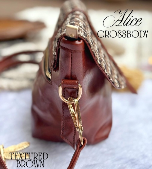 Alice Crossbody Textured Brown Alice Crossbody Textured Brown