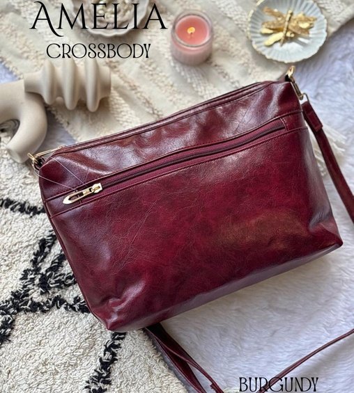 Amelia Crossbody Burgundy