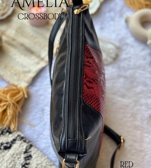 Amelia Crossbody Red