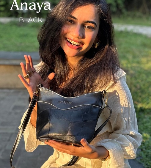 Anaya Crossbody Black