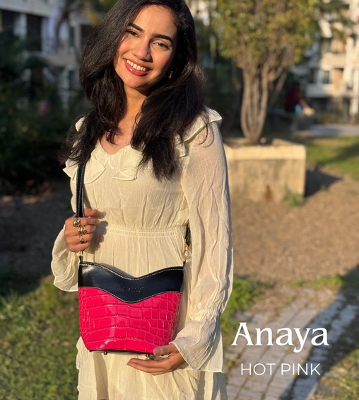 Anaya Crossbody Hot Pink
