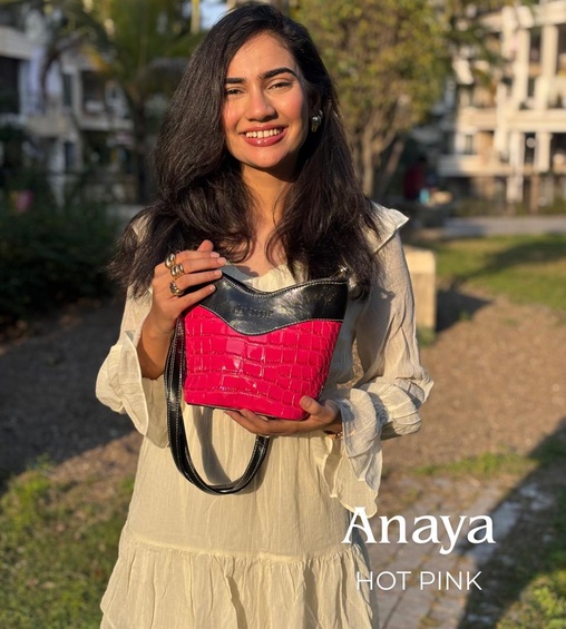 Anaya Crossbody Hot Pink