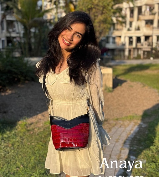 Anaya Crossbody Cherry Red