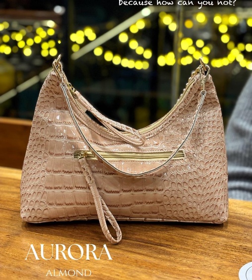 Aurora Shoulder Bag Almond