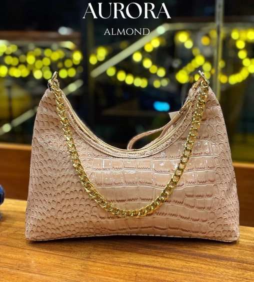 Aurora Shoulder Bag Almond