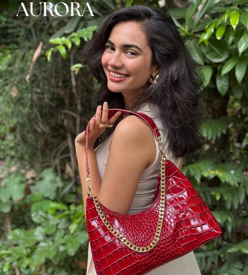 Aurora Shoulder Bag Cherry Red