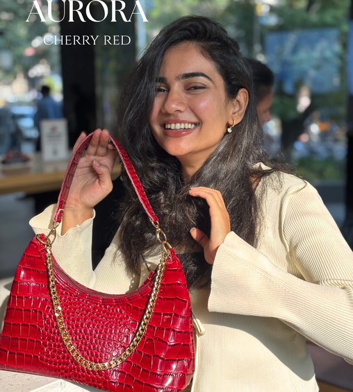 Aurora Shoulder Bag Cherry Red