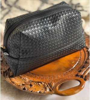 Chunky Box Pouch Matte Black