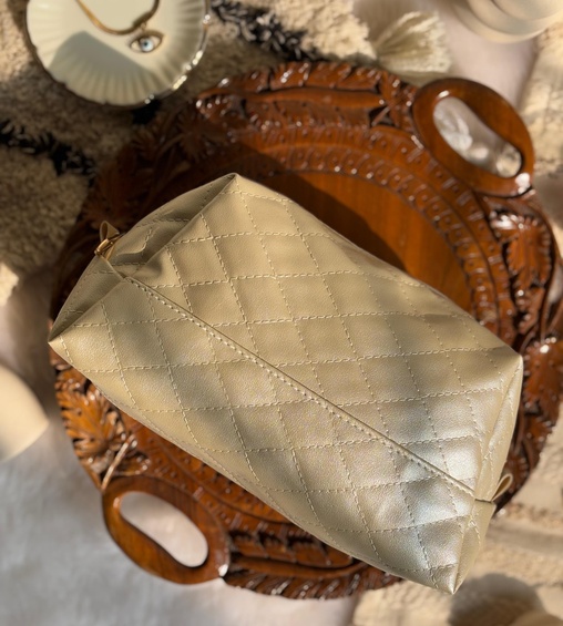 Chunky Box Pouch Quilted Beige