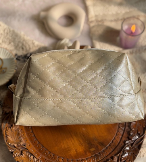 Chunky Box Pouch Quilted Beige
