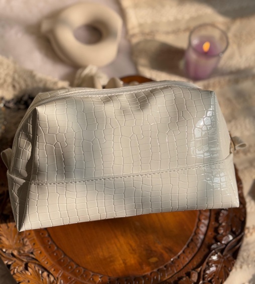 Chunky Box Pouch White