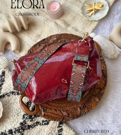 Elora Crossbody Cherry Red Elora Crossbody Cherry Red