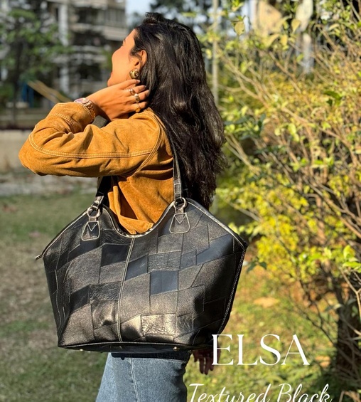 Elsa Shopper Textured Black