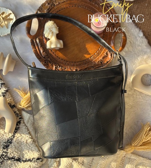 Emily Bucket Bag Matte Black