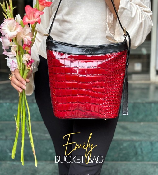 Emily Bucket Bag Cherry Red