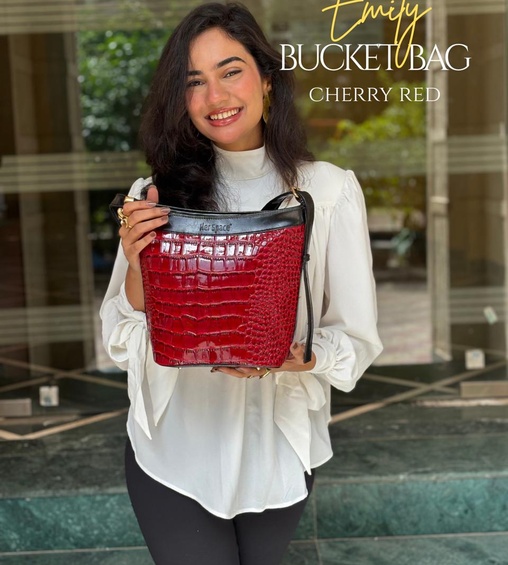 Emily Bucket Bag Cherry Red