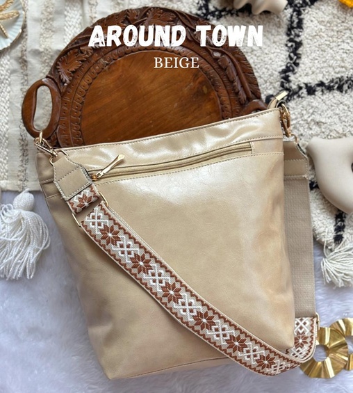 Around Town Crossbody Beige