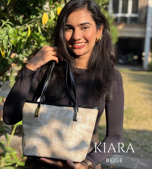 Kiara Handbag Beige