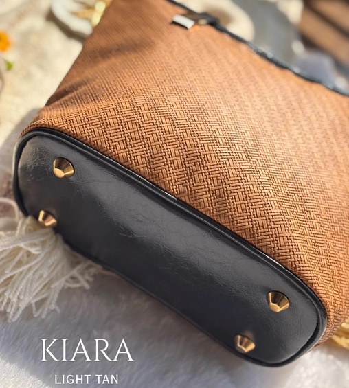 Kiara Handbag Light Tan