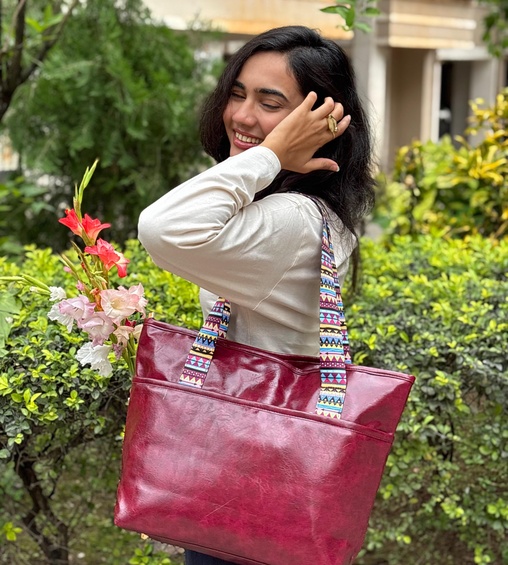 Myra Tote Bag Maroon