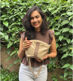 Noor Sling Bag Beige
