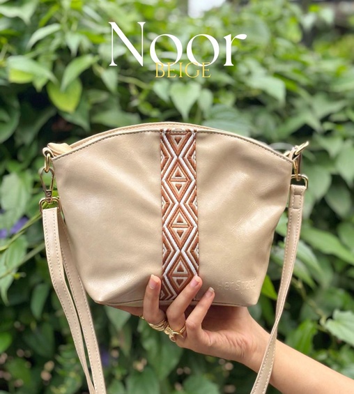 Noor Sling Bag Beige