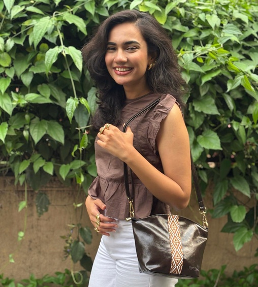 Noor Sling Bag Dark Brown