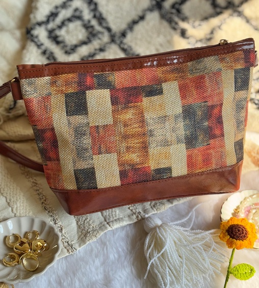 Nova Sling Abstract Brown