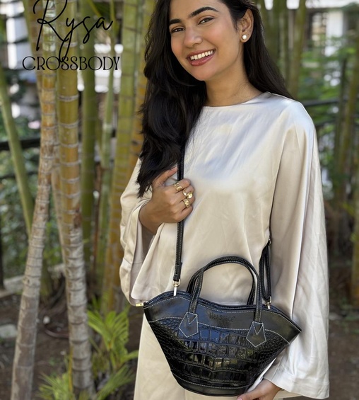 Rysa Crossbody Black