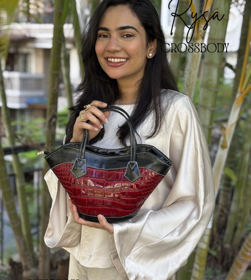 Rysa Crossbody Cherry Red