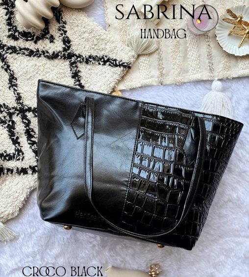 Sabrina Handbag Croco Black
