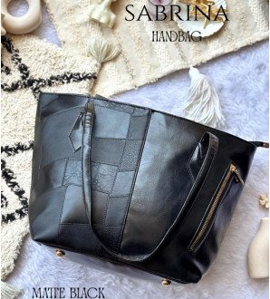 Sabrina Handbag Matte Black