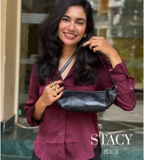 Stacy Bag Matte Black